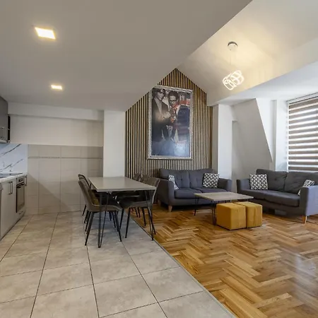 아파트 Gallery By Sienna *