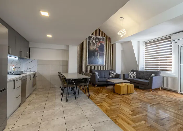 아파트 Gallery By Sienna *