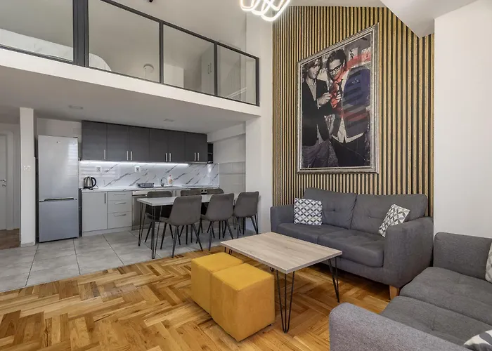 Gallery By Sienna 스코페